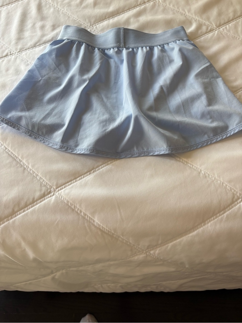 ALO Yoga Women's Pale Blue Athletic Skort with Built-In Shorts - Picture 9 of 12